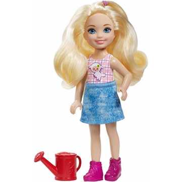 Barbie GCK62 - Farm Chelsea Puppe mit Gießkanne und blonden Haaren, Puppen und Puppenzubehör ab 3 Jahren